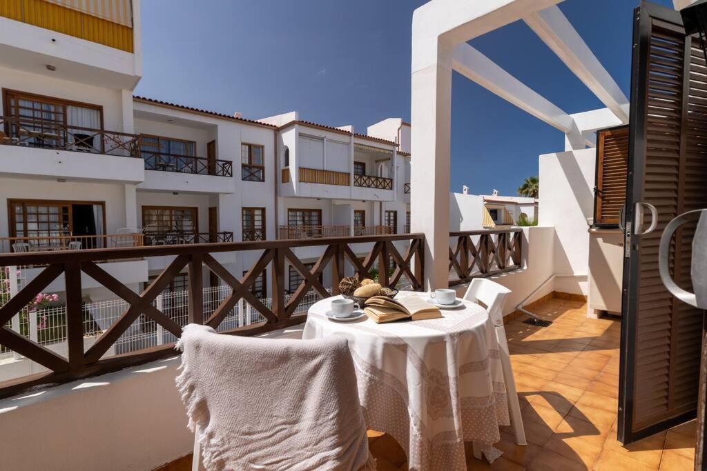 Apartamento Con 2 Terrazas En Los Cristianos ลอส กริสเตียนอส ภายนอก รูปภาพ