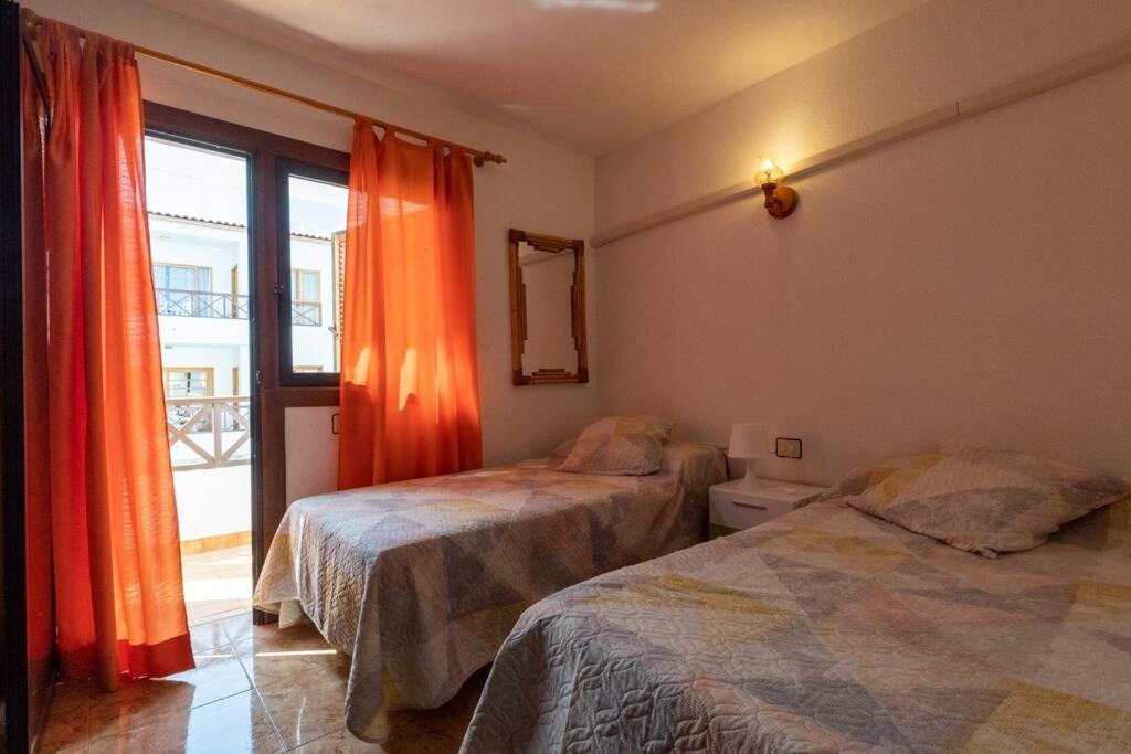 Apartamento Con 2 Terrazas En Los Cristianos ลอส กริสเตียนอส ภายนอก รูปภาพ